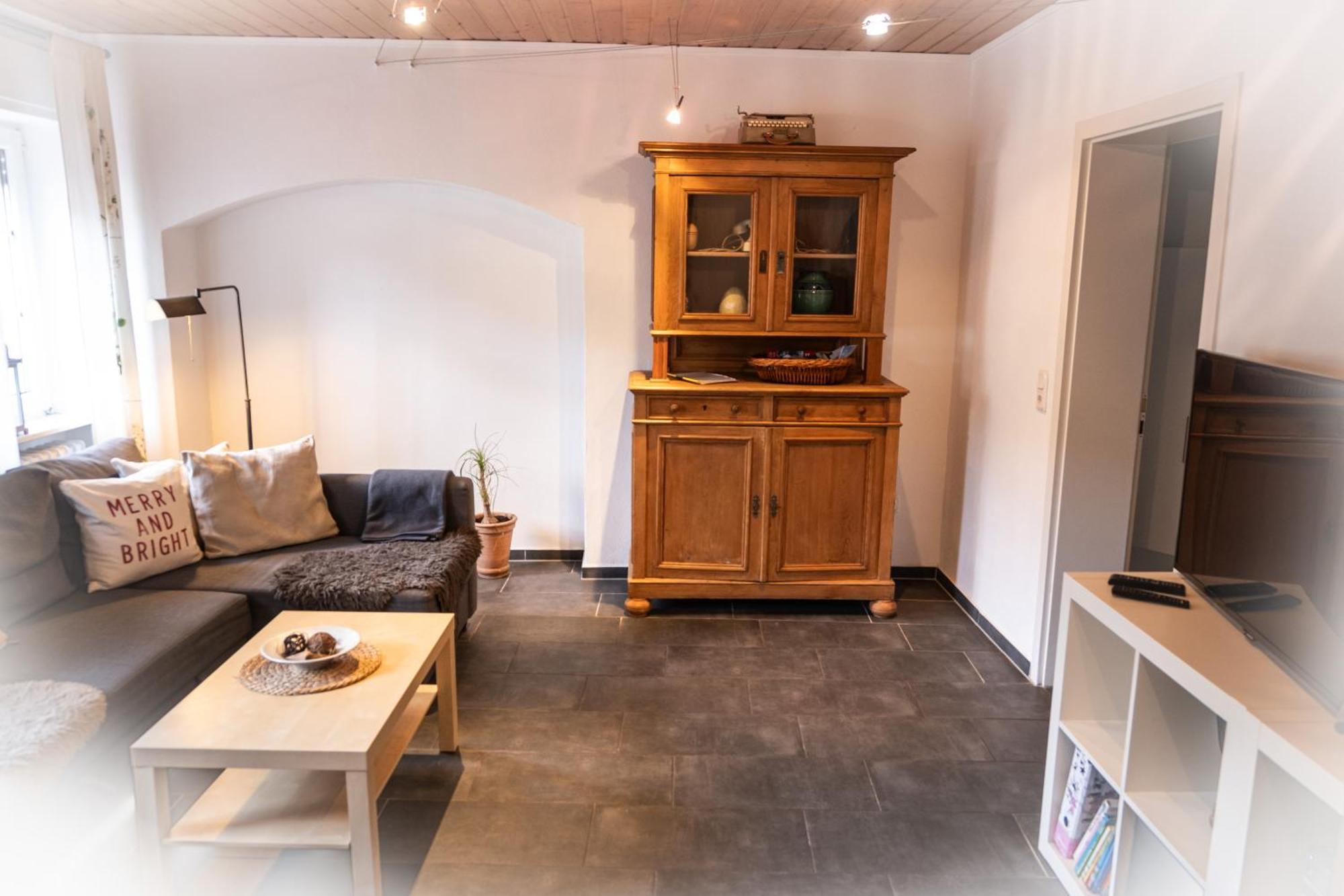 Ferienwohnung & Apartment Am Steinbrunnen Brauneberg Exterior photo